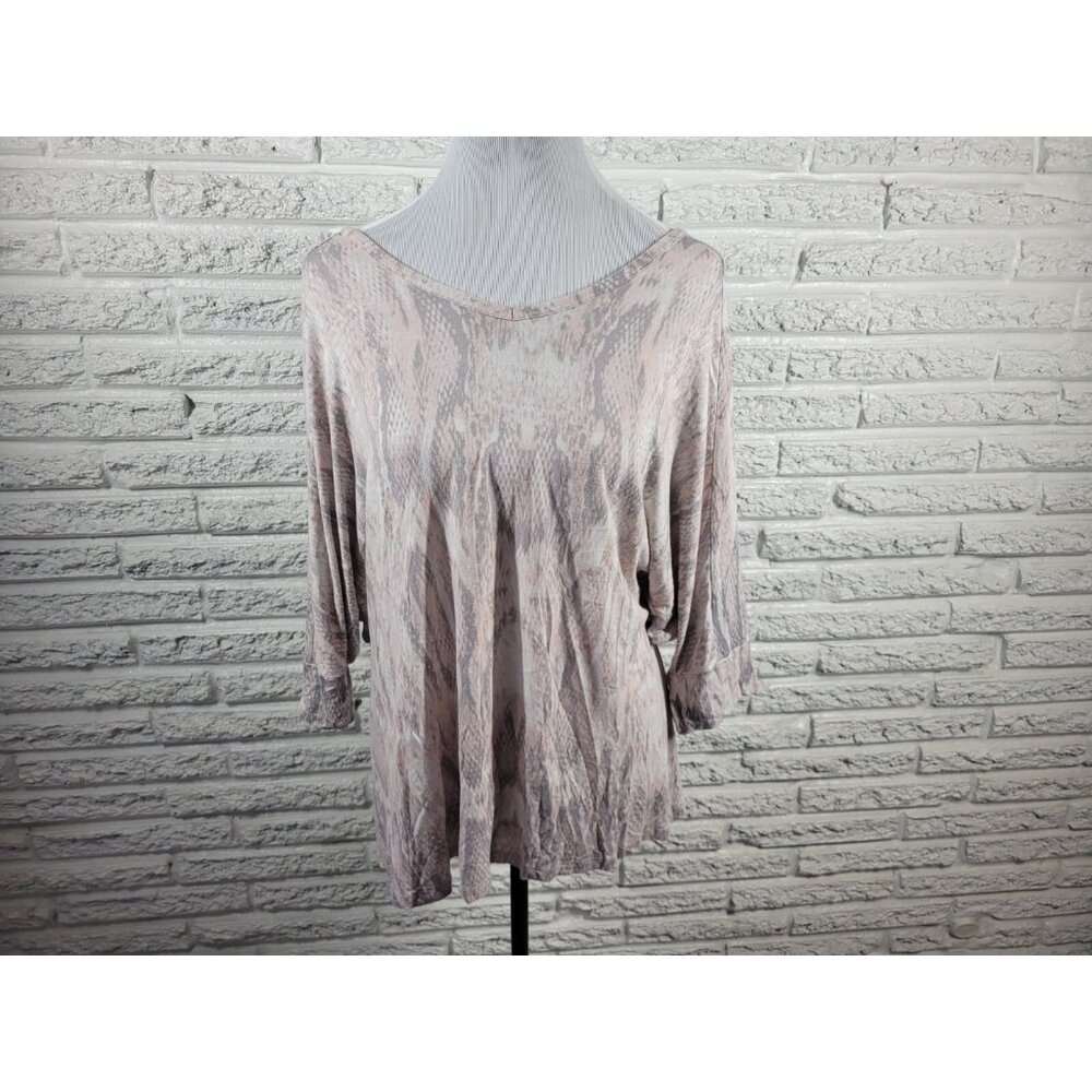 Apt 9 Womens Top Extra Large XL Dolman Sleeve Gray Animal Print Casual ANI42E